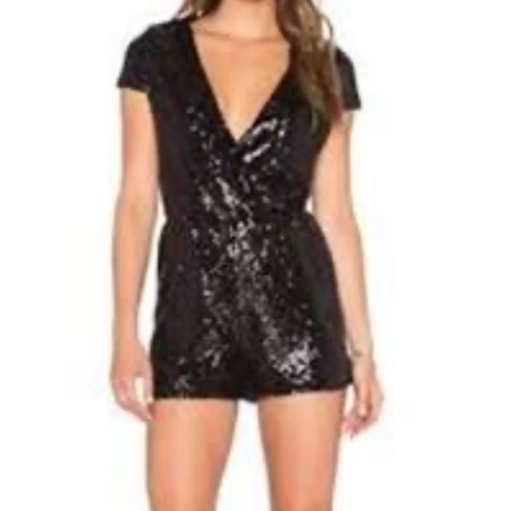 : Wyldr Sequin Romper Black Wrap V Neck Party Short Sleeve Small